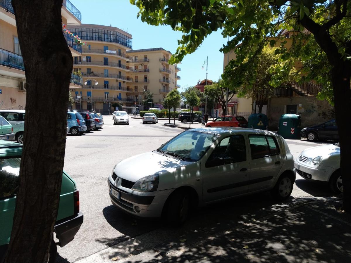 Appartamento MERCATELLO Salerno Esterno foto